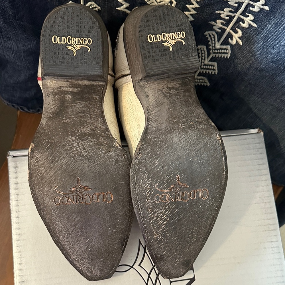 Old Gringo Vermillion Crackle Taupe Floral Embroidered studded Western Booties - Picture 5 of 12